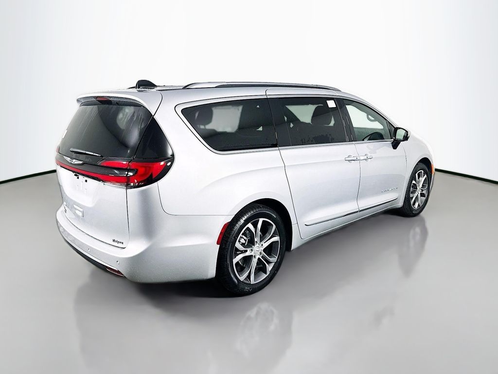 New 2026 Silver Chrysler Pinnacle image 7