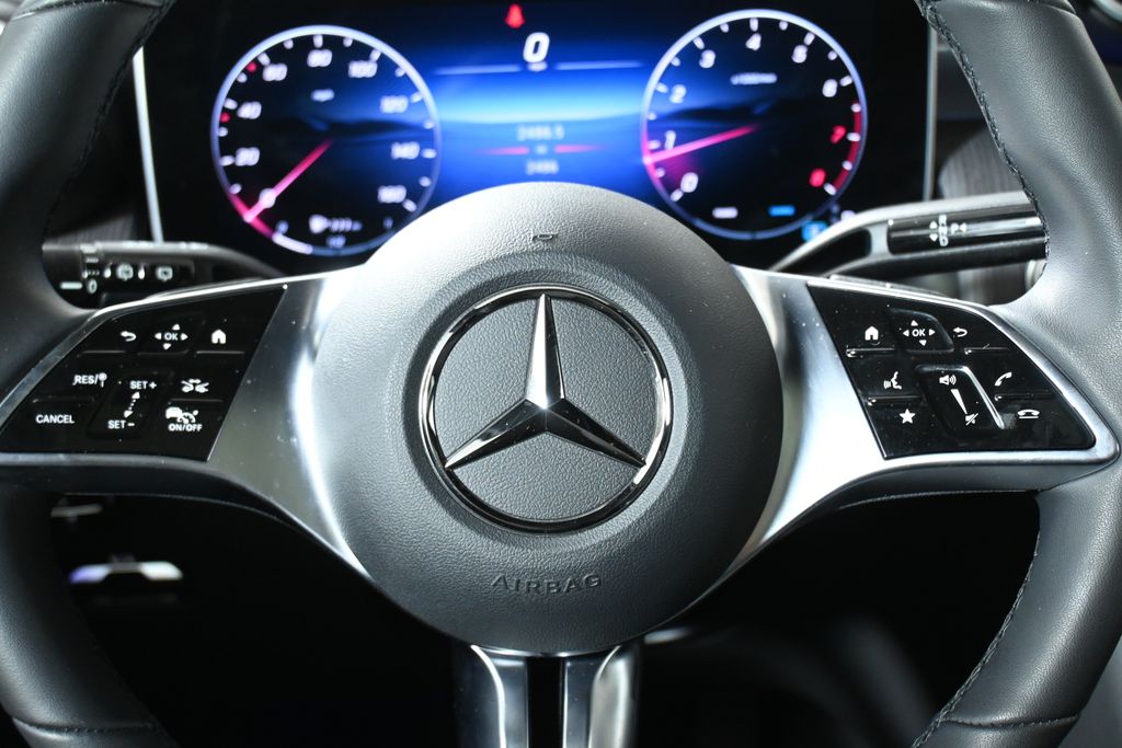 Thumbnail: 2026 Mercedes-Benz GLC - 19