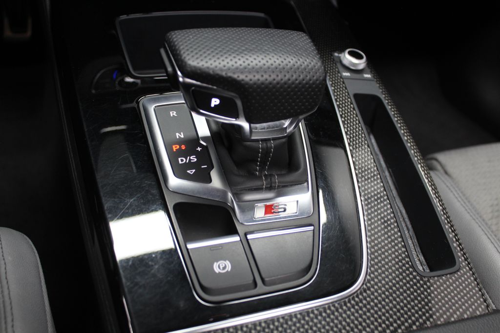 2022 Audi SQ5 Premium 16