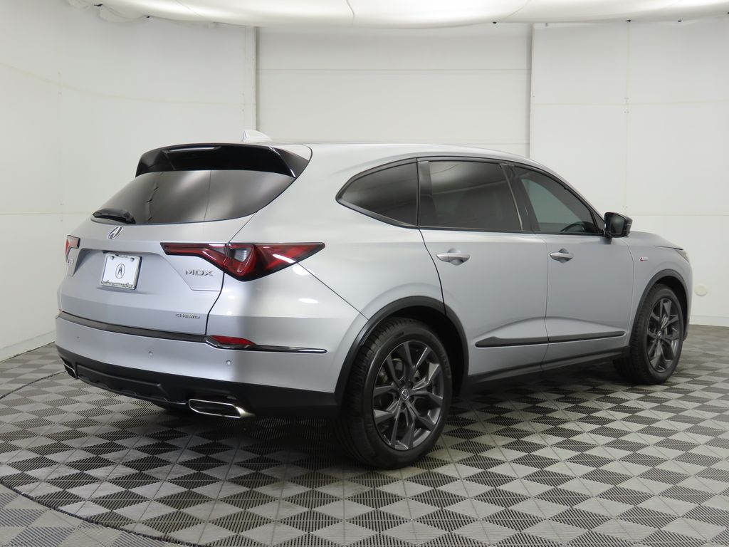 Thumbnail: 2022 Acura MDX - 5