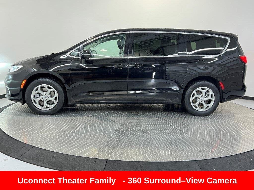 2024 Chrysler Pacifica Limited AWD