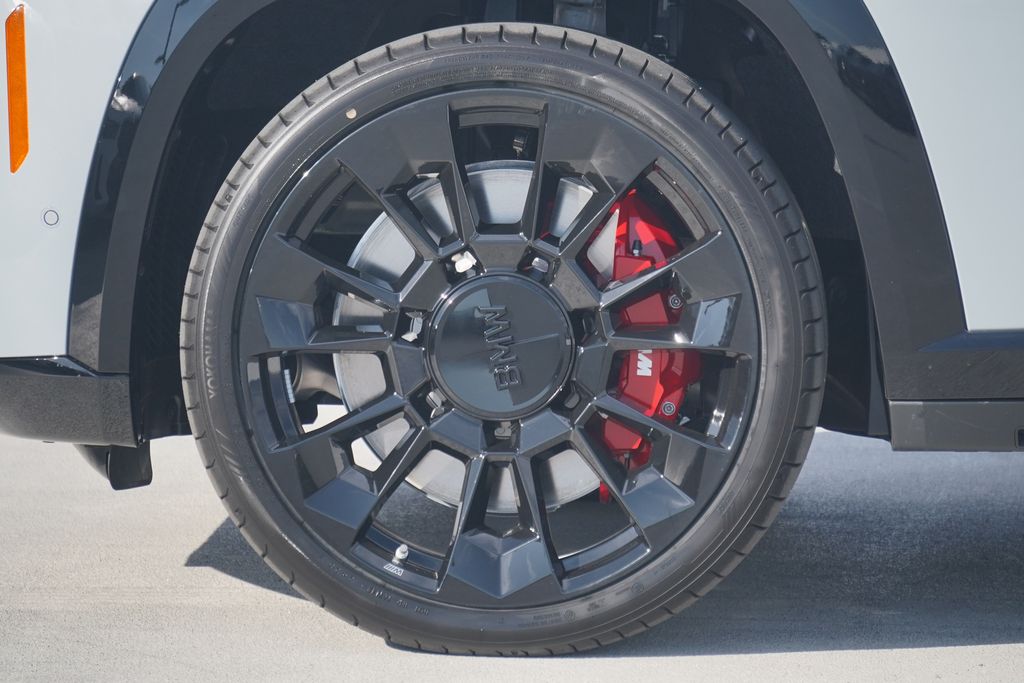 Thumbnail: 2026 BMW XM - 5