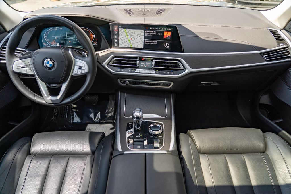 2022 BMW X7 xDrive40i photo