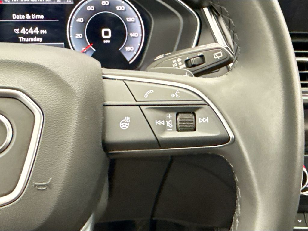 Thumbnail: 2023 Audi Q5 - 12