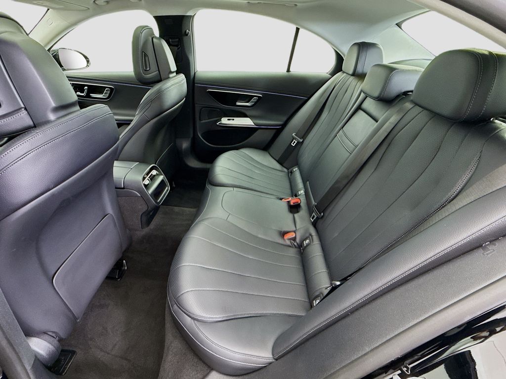 Thumbnail: 2025 Mercedes-Benz E-Class - 20