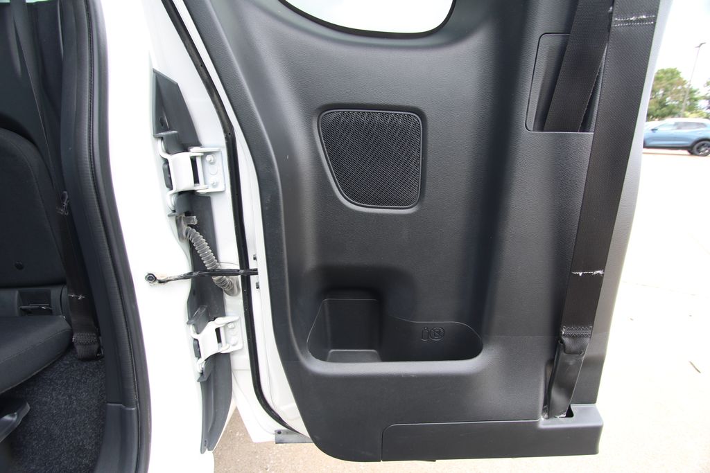 Used 2024 Nissan Frontier Truck