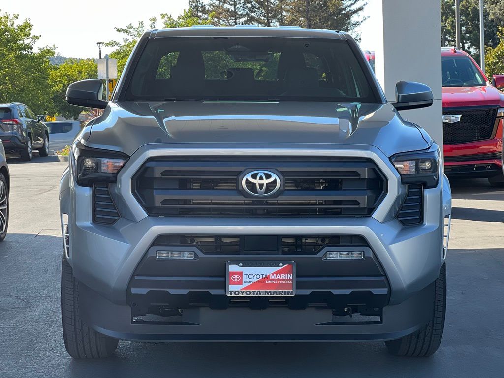 2025 Toyota Tacoma SR5 Double Cab photo 8