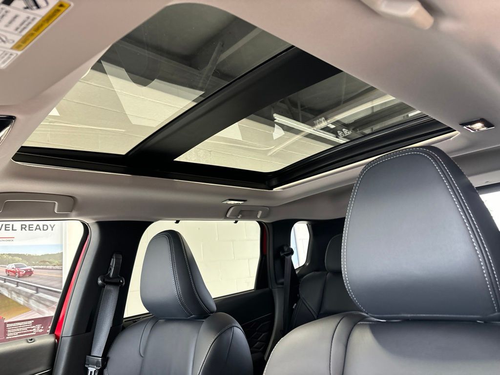 New 2026 Mitsubishi Outlander PHEV SUV