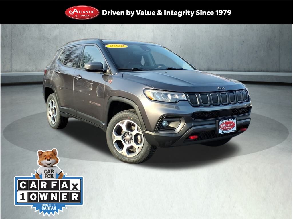 2022 Jeep Compass Trailhawk's photo