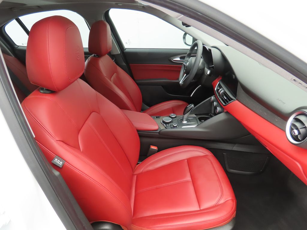 2019 Alfa Romeo Giulia Ti 21