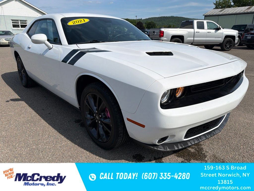 2021 Dodge Challenger SXT AWD