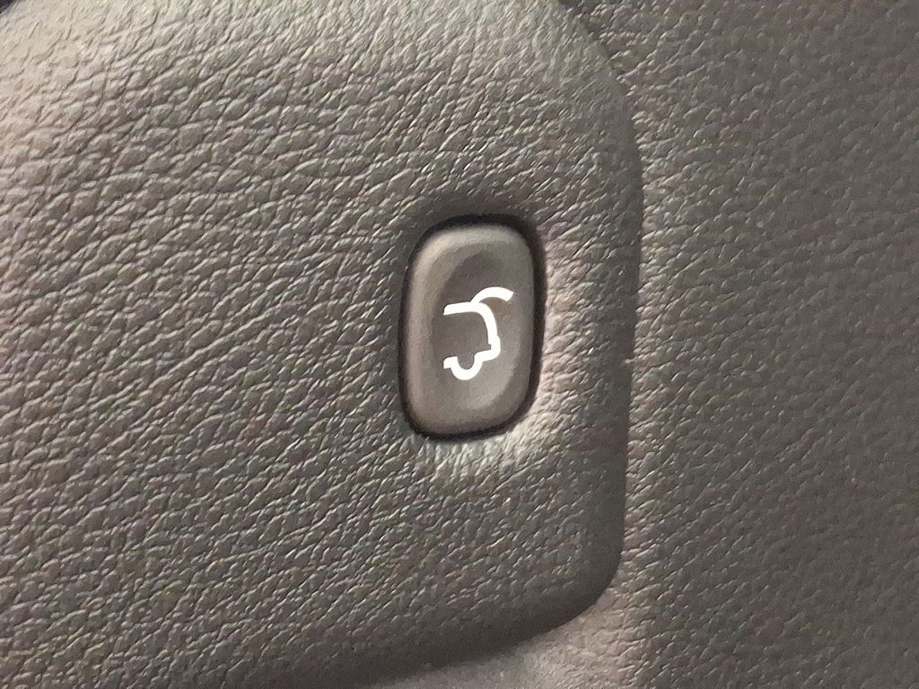 Thumbnail: 2021 Jeep Grand Cherokee - 29