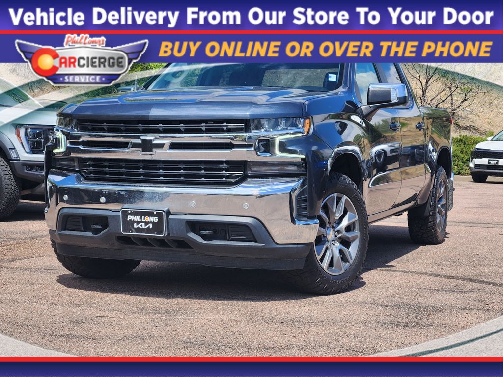 Shadow Gray Metallic 2022 Chevrolet Silverado 1500 LT Crew Cab 4WD Pickup Truck Four-Wheel Drive Automatic