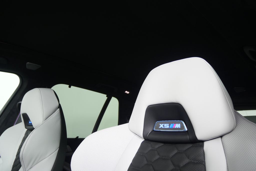 Thumbnail: 2026 BMW X5 - 12