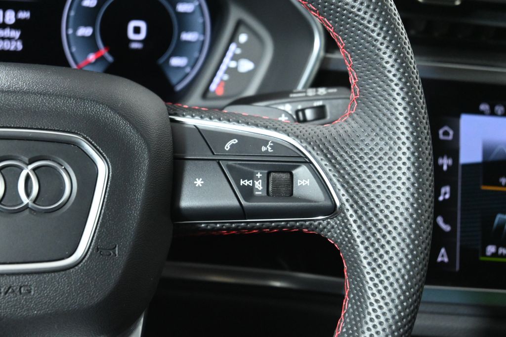 Thumbnail: 2025 Audi Q3 - 17