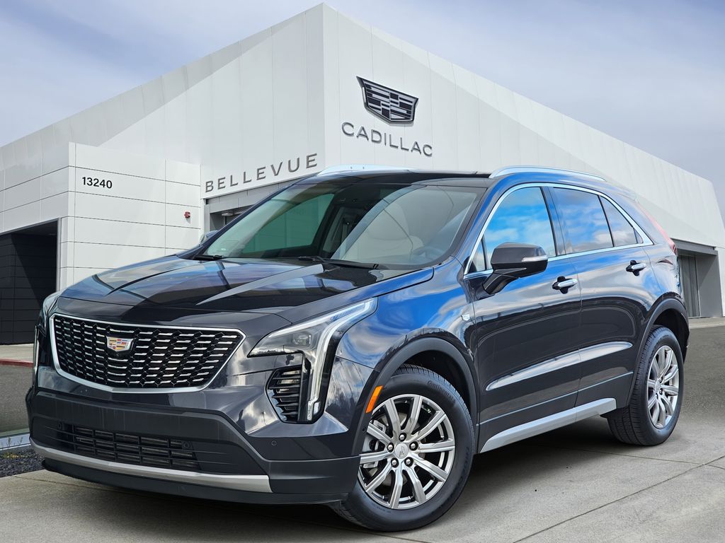2022 Cadillac XT4 Premium Luxury AWD
