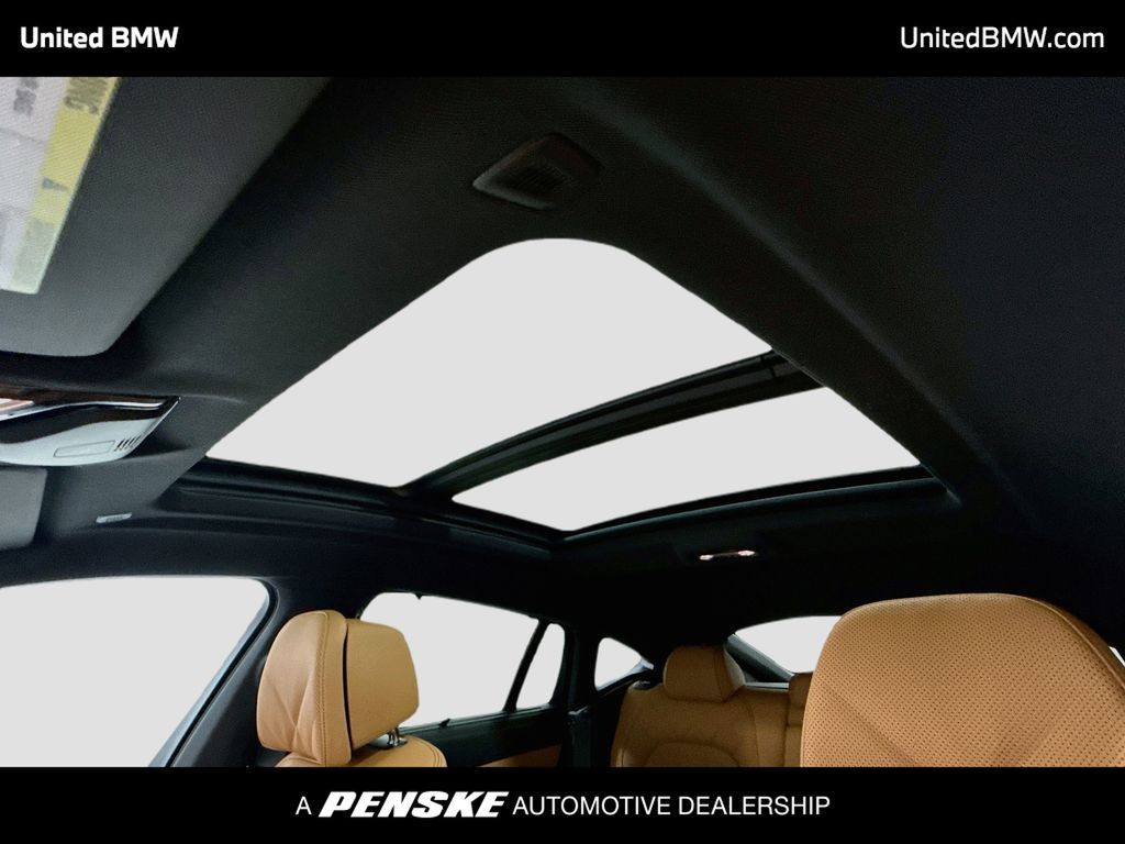 Thumbnail: 2027 BMW X6 - 19