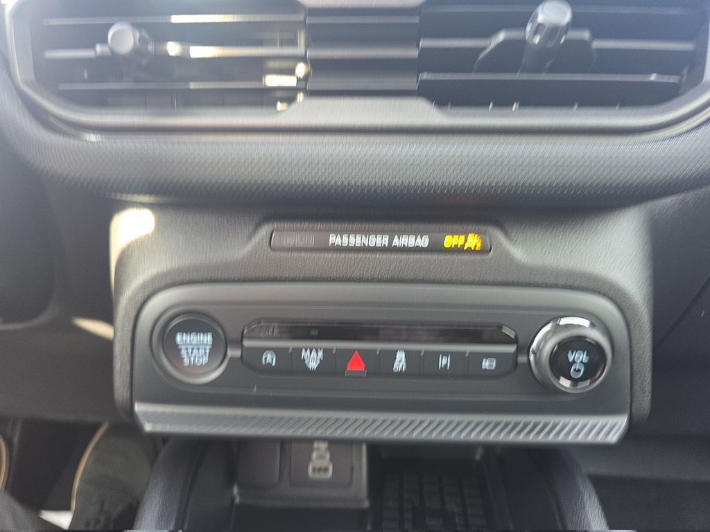 Certified Used 2025 Black Ford Outer Banks image 31