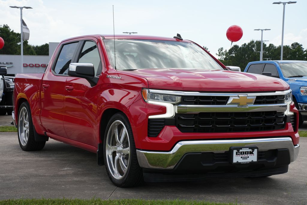 2025 Chevrolet Silverado 1500 LT - 1
