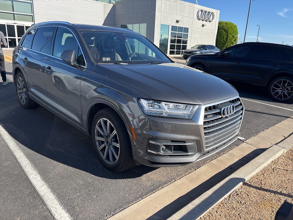 Thumbnail: 2019 Audi Q7 - 2