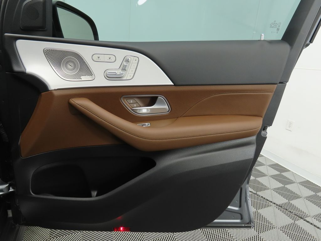 2024 Mercedes-Benz GLS 450 4MATIC 26