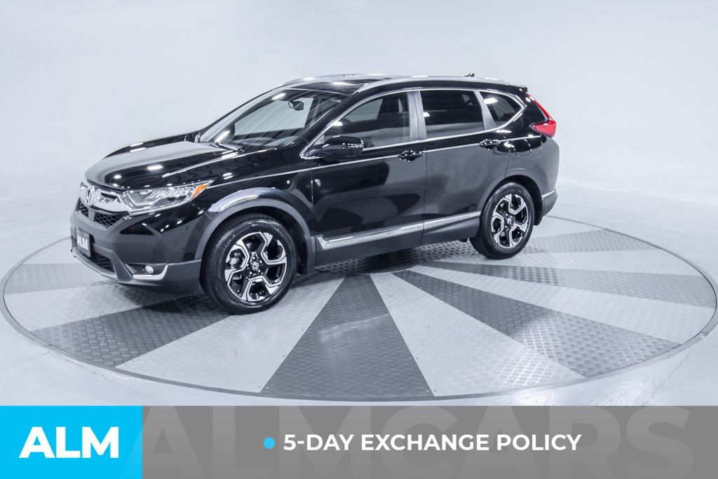 2017 Honda CR-V Touring photo 3