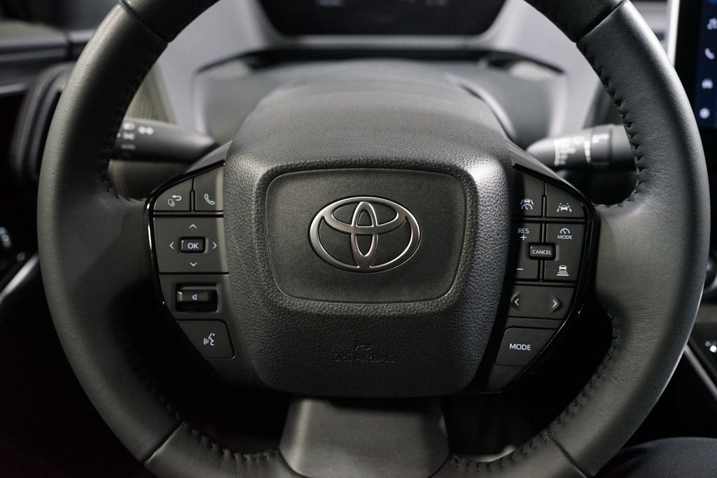 Thumbnail: 2024 Toyota bZ4X - 13