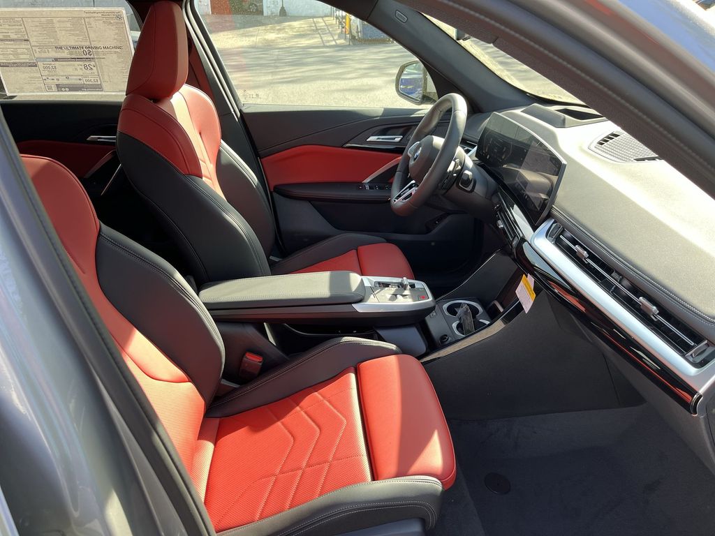 2025 BMW X1 xDrive28i 25