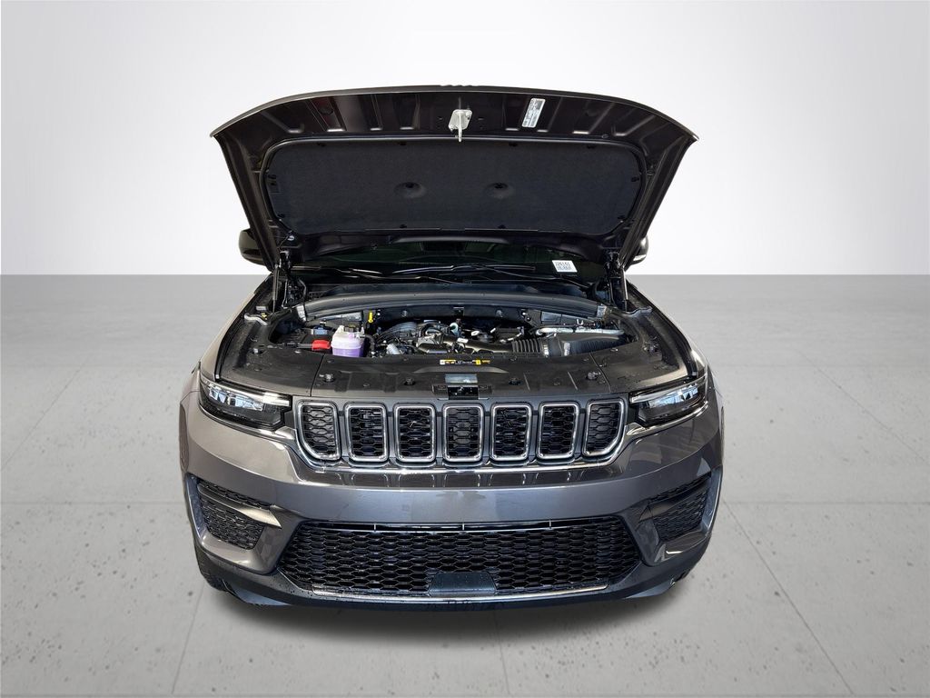 2026 Jeep Grand Cherokee Laredo X