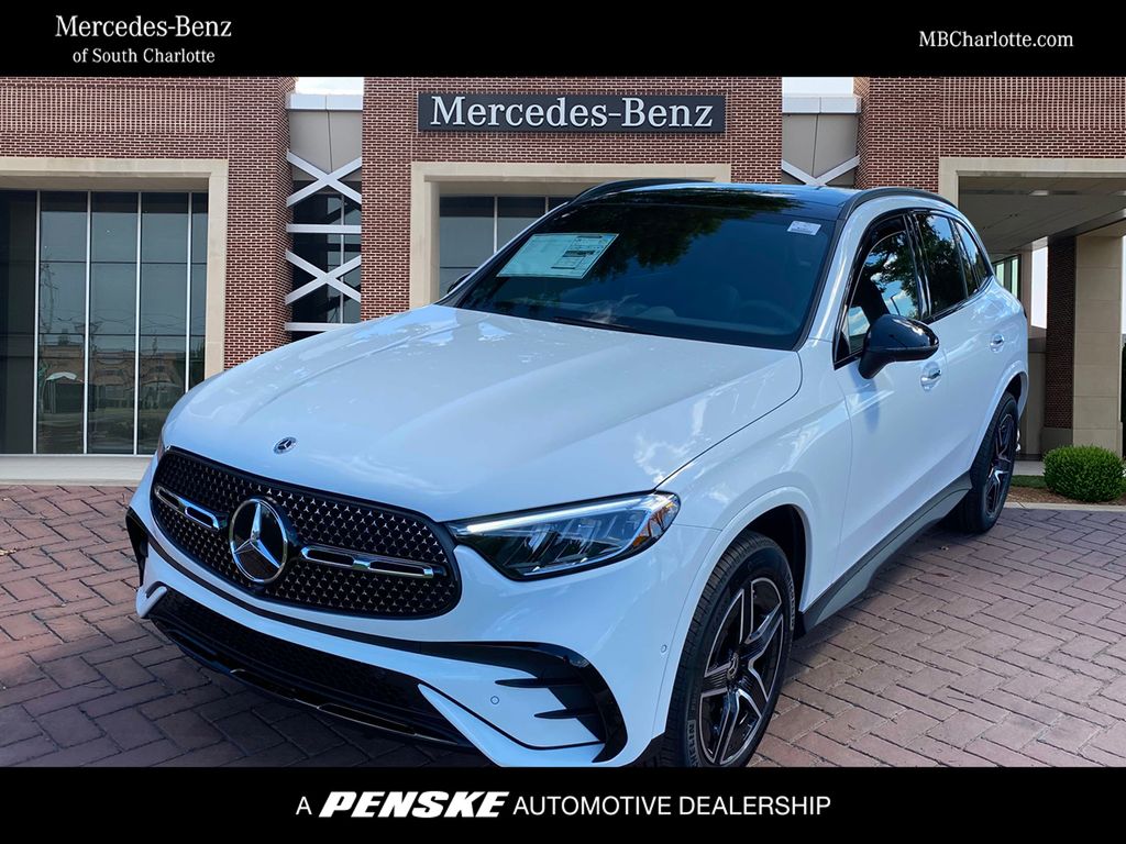 2025 Mercedes-Benz GLC 300 -
                Pineville, NC