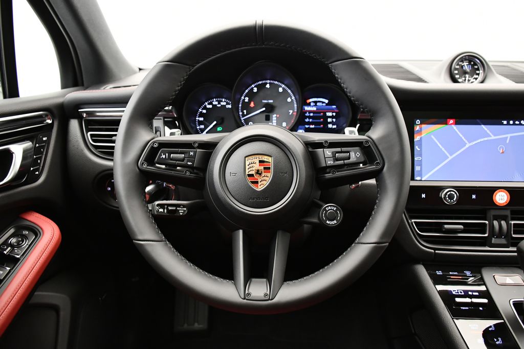 Thumbnail: 2026 Porsche Macan - 26