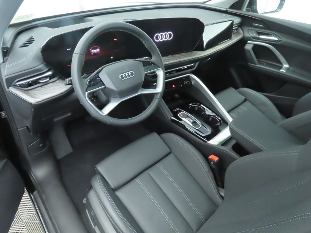 2025 Audi Q5 Premium 10