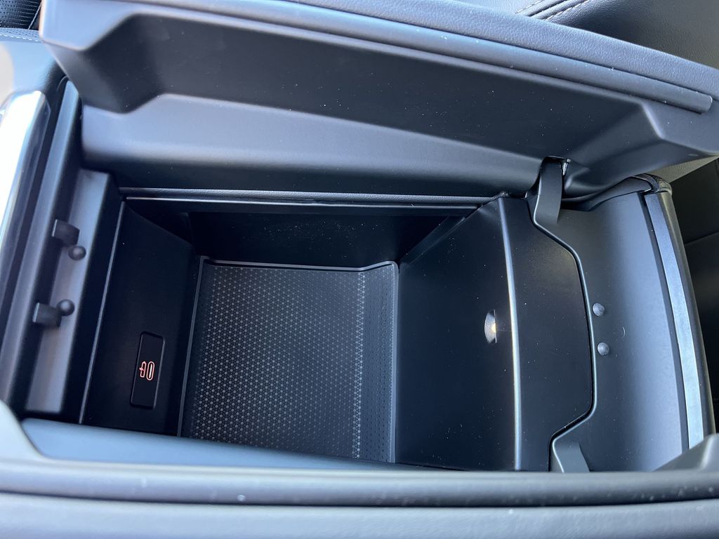 Thumbnail: 2026 BMW X5 - 21