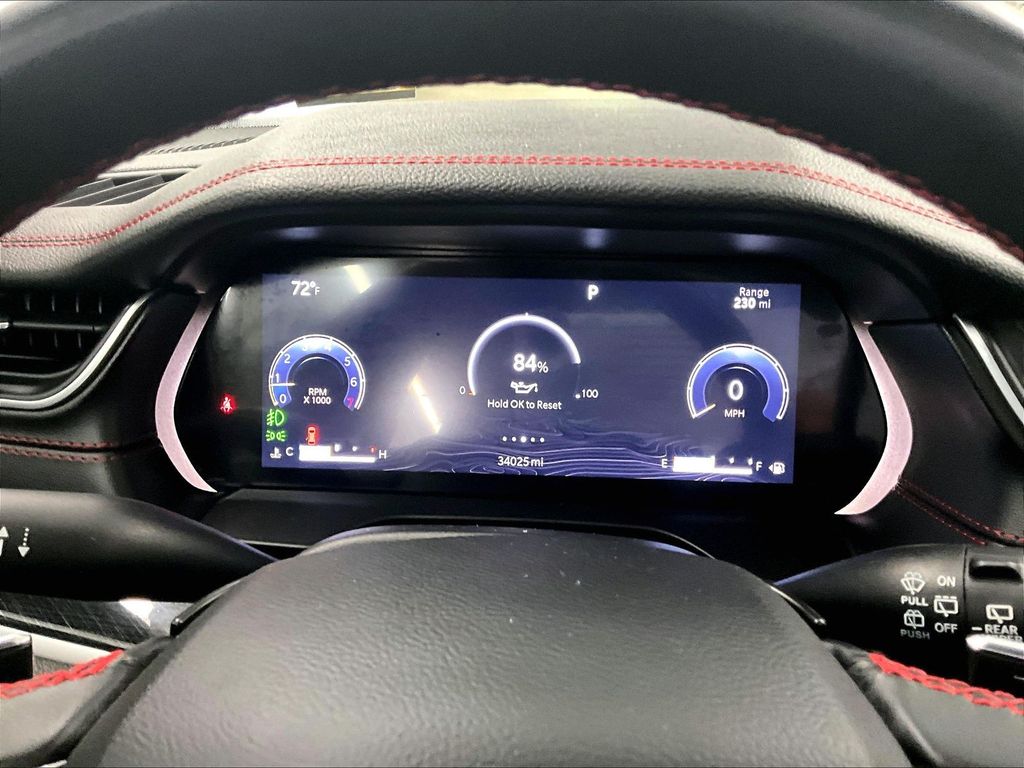 2022 Jeep Grand Cherokee — photo 25