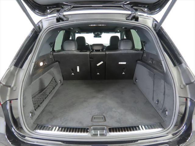 Thumbnail: 2026 Mercedes-Benz GLE - 30