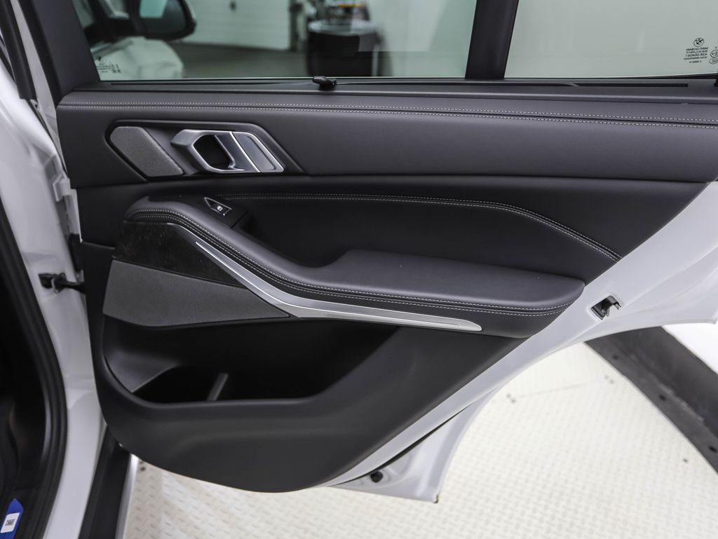 2026 BMW X5 xDrive40i 24