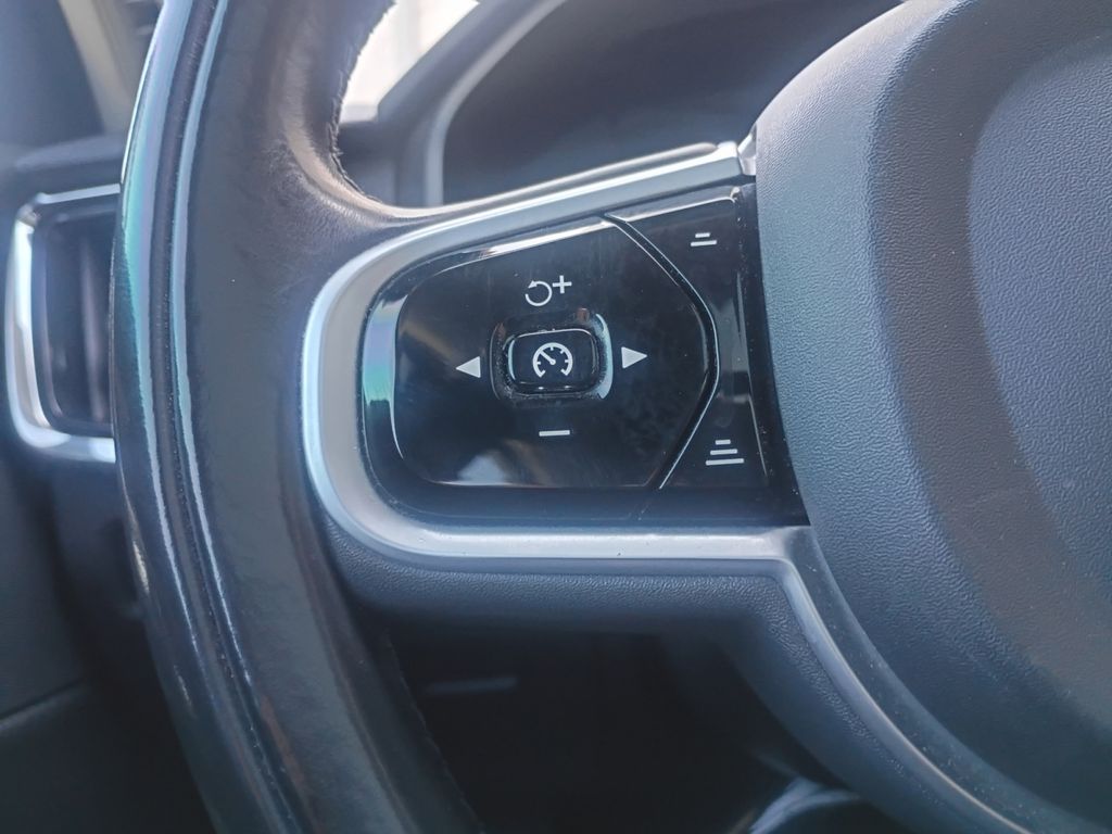 Used Car 2018 Volvo S90  T5 Momentum For Sale Under $15,000 In Austin, Texas