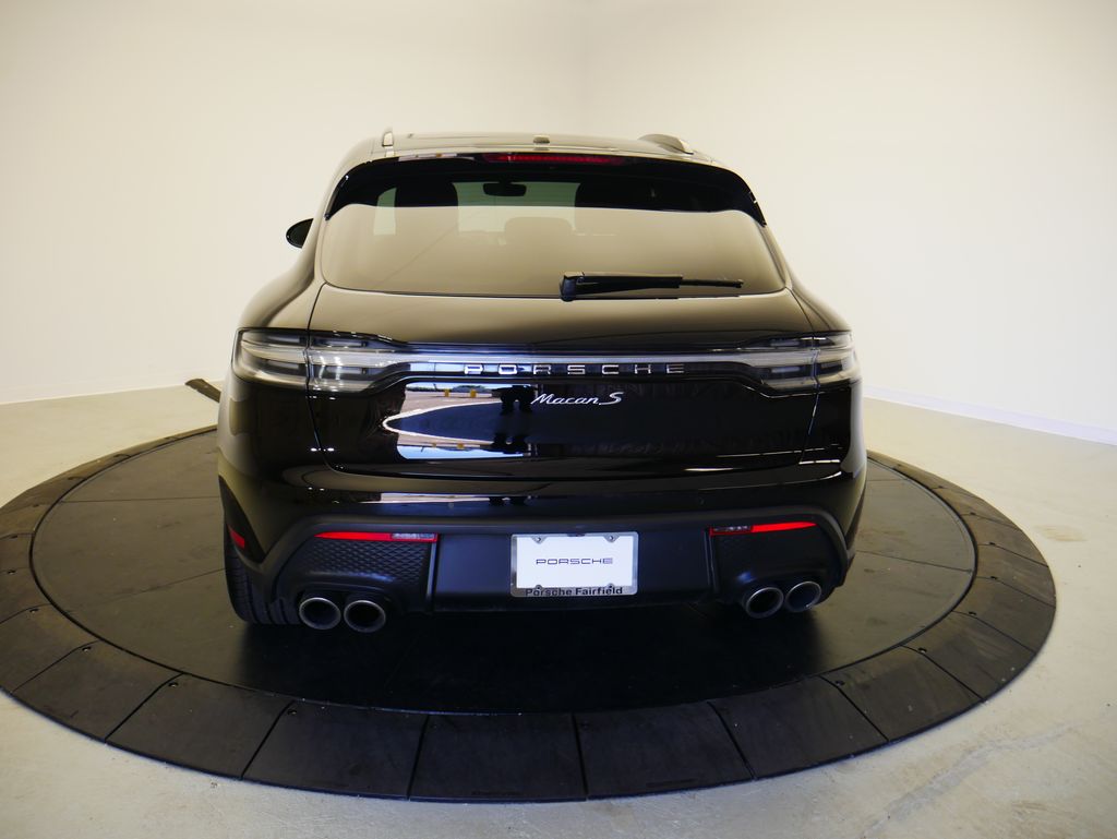Thumbnail: 2022 Porsche Macan - 6