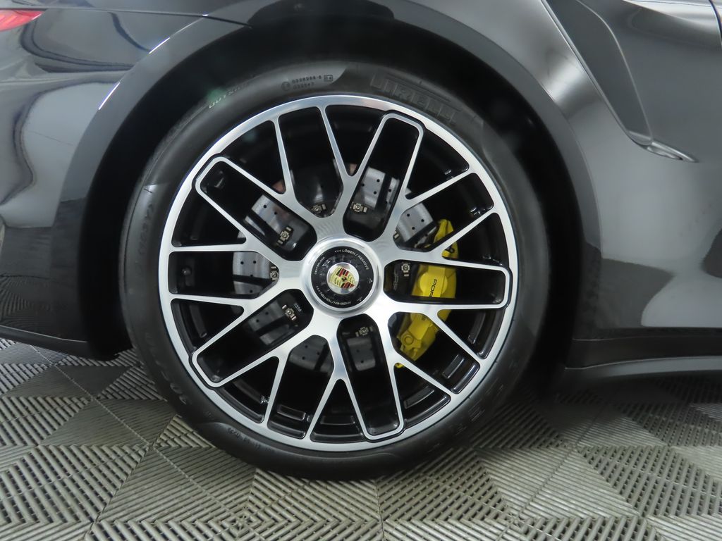 Thumbnail: 2016 Porsche 911 - 31