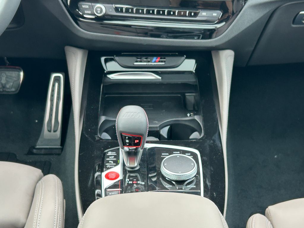 Thumbnail: 2025 BMW X4 - 26