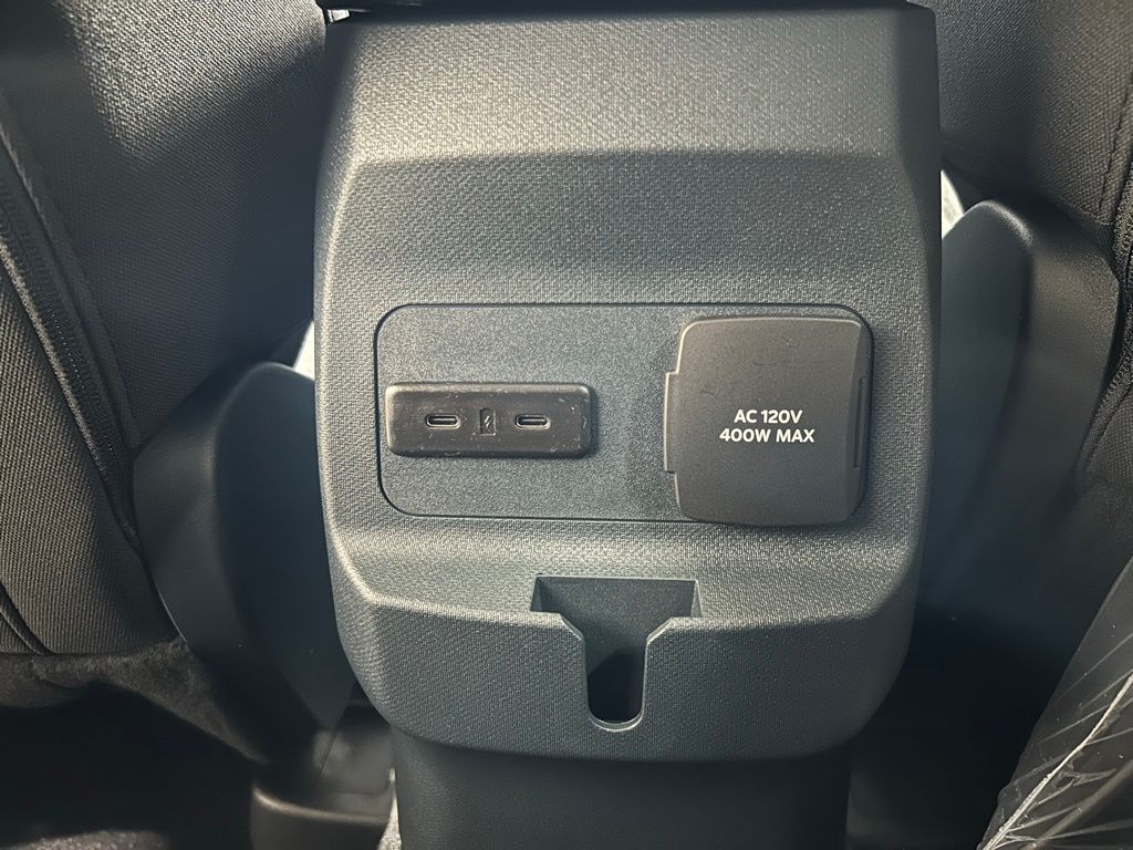 new 2025 Ford Maverick car, priced at $35,080