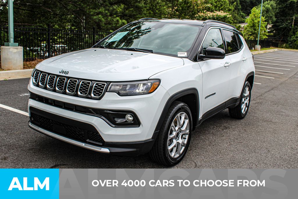 Used 2025 White Jeep Limited image 3