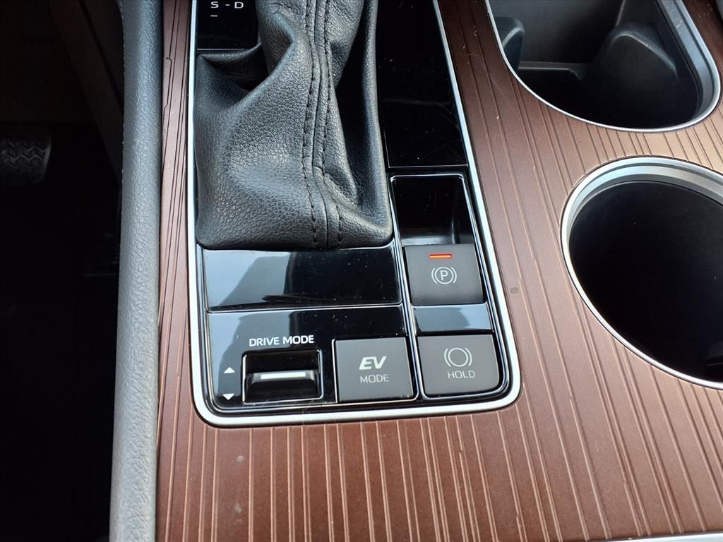 2023 Toyota Sienna LE Black at Monument Chevrolet