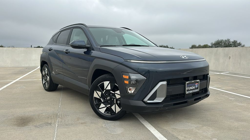 2025 Hyundai Kona SEL - 4