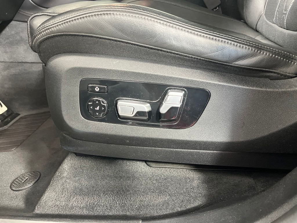 Thumbnail: 2020 BMW X5 - 28