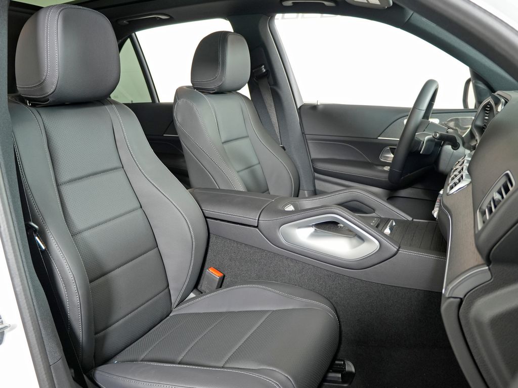 new 2026 Mercedes-Benz GLE car, priced at $80,250