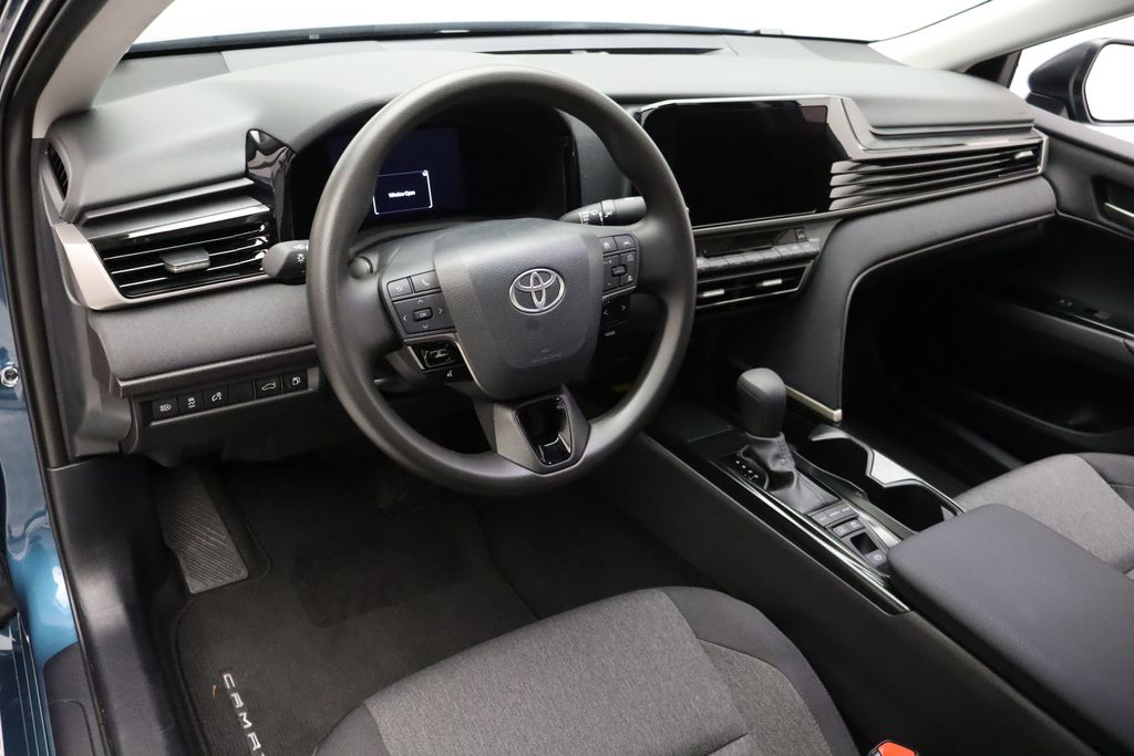 2025 Toyota Camry LE 15