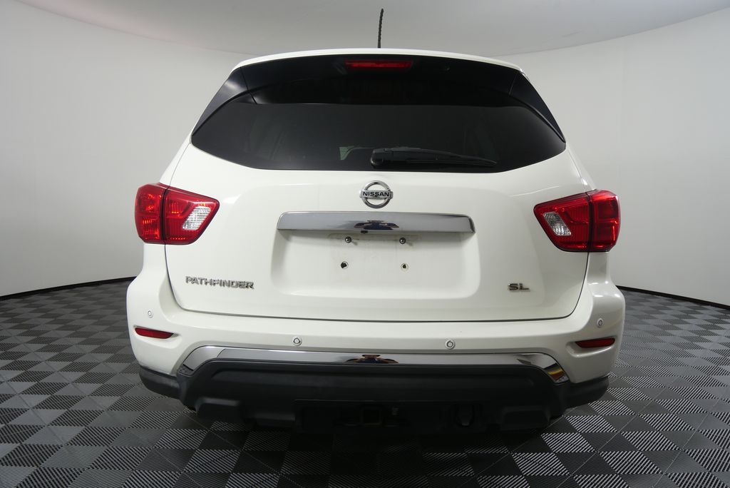Thumbnail: 2018 Nissan Pathfinder - 4