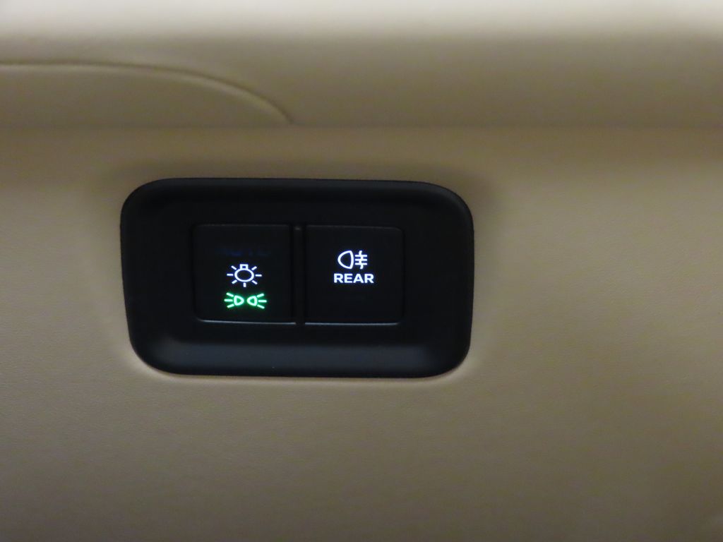 Thumbnail: 2025 Porsche Cayenne - 24