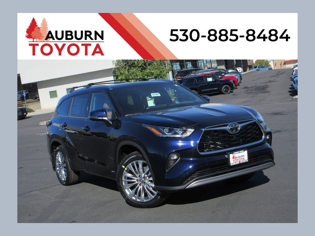 2026 Toyota Highlander Hybrid Platinum AWD